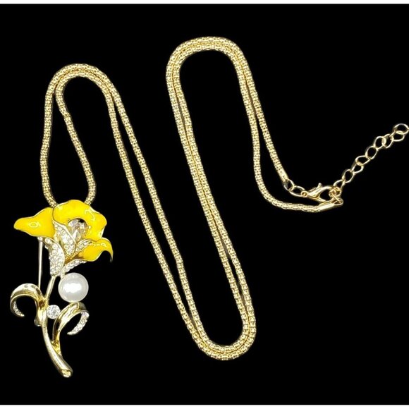 Yellow Calla Lily Pendant Necklace Gold Tone Pearl Rhinestone Giftboxed - Picture 4 of 6